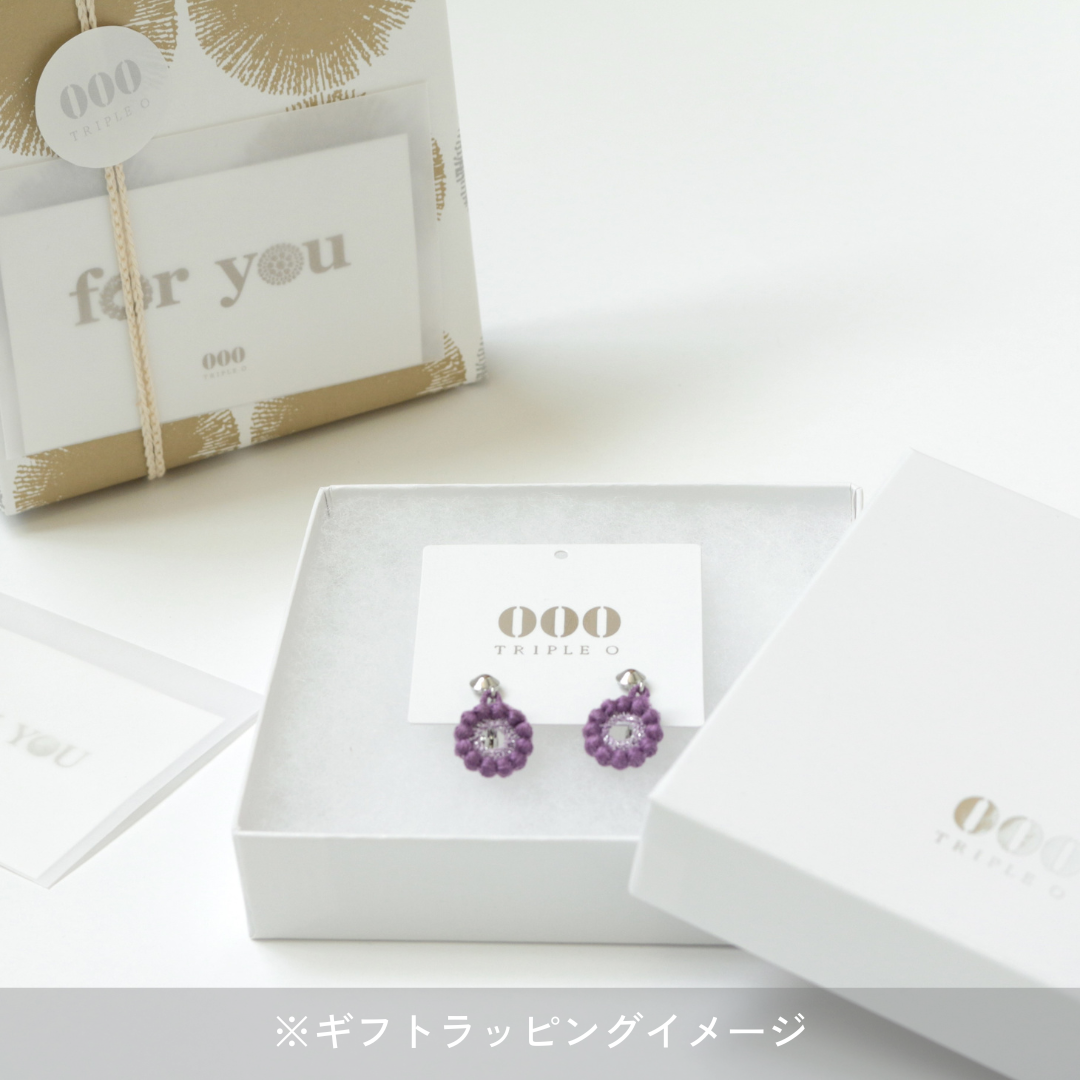 ミニフラワーピアス/イヤリング （ルビーレッド） | トリプル・オゥ