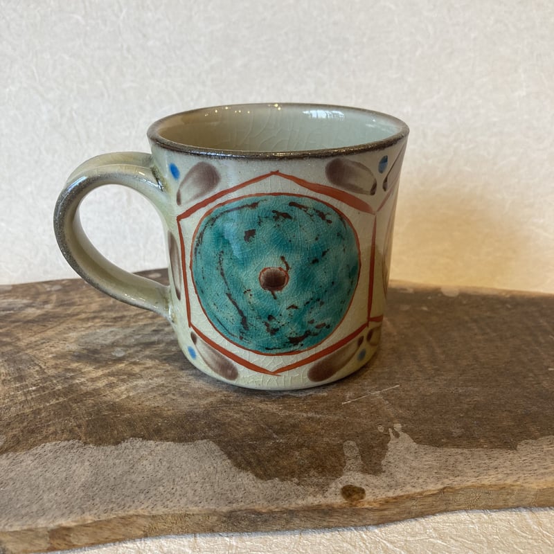 やちむん 読谷山窯 山田真萬】赤絵マグカップ 11-3 | 暮らしを楽しむ