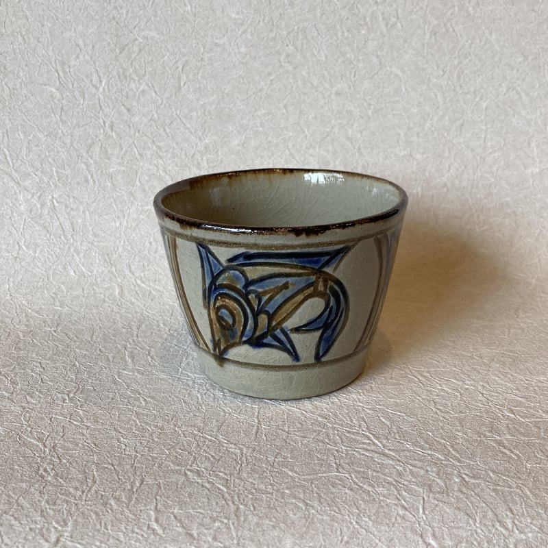 やちむん 陶芸城 金城敏幸】 魚紋そばちょこ | 暮らしを楽しむ道具たち