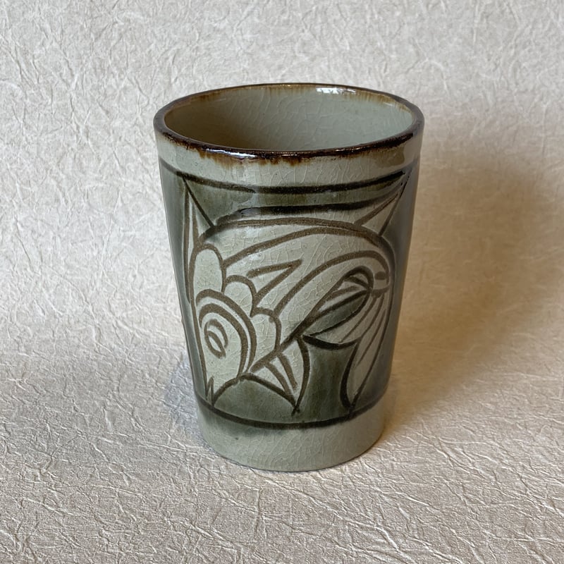 やちむん 陶芸城 金城敏幸】 魚紋陶カップ | 暮らしを楽しむ道具たち
