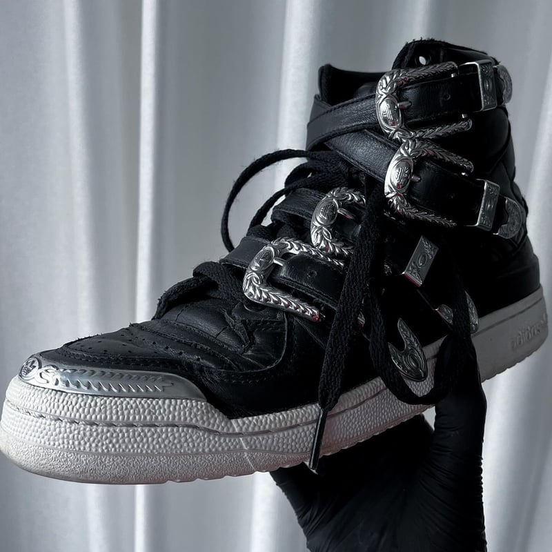adidas x JEREMY SCOTT belt docking kick | Heral adidas x JEREMY SCOTT belt docking kick | Heral