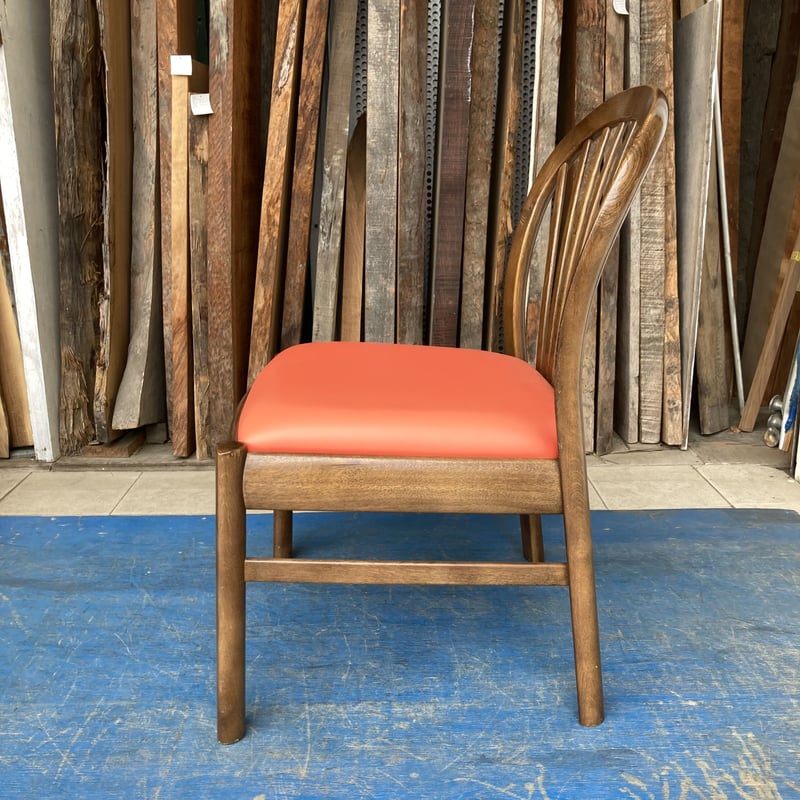 1542 カリモク / 合皮ダイニングチェア 全2脚 | 家具の富士