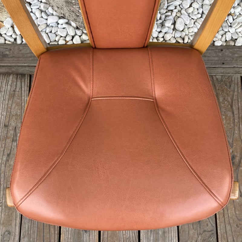 カリモク　ダイニングチェア③ カリモク 肘付ダイニングチェア CT6160 軽量 プレミアム 3種 合成皮革