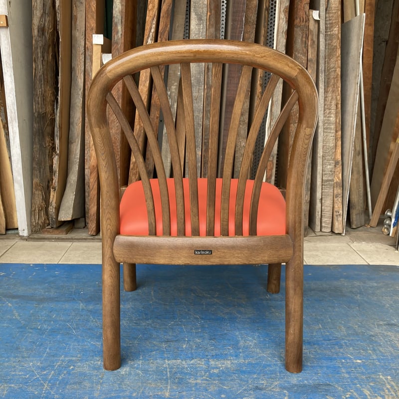 2.カリモクコロニアル　一流メーカー　ダイニングチェアー　椅子　イス2脚　家具 カリモクkarimoku コロニアルダイニングチェア2脚ビンテージ