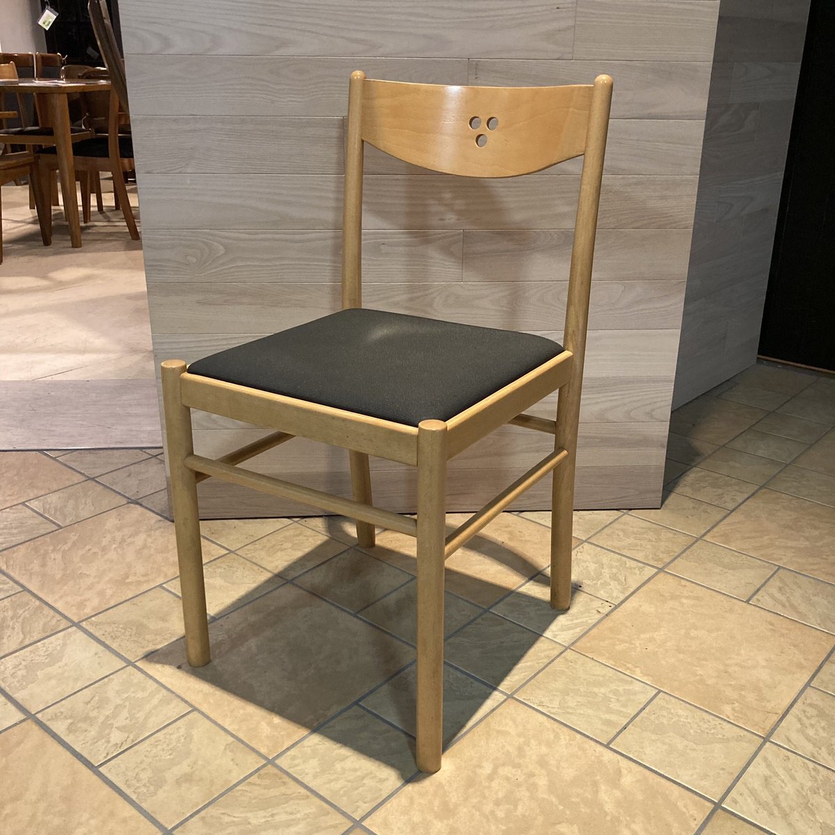 Calligaris(カリガリス)ダイニングチェア　二脚　輸入家具　イタリア家具 calligaris カリガリス ダイニングチェア ANAIS アナイス 2脚