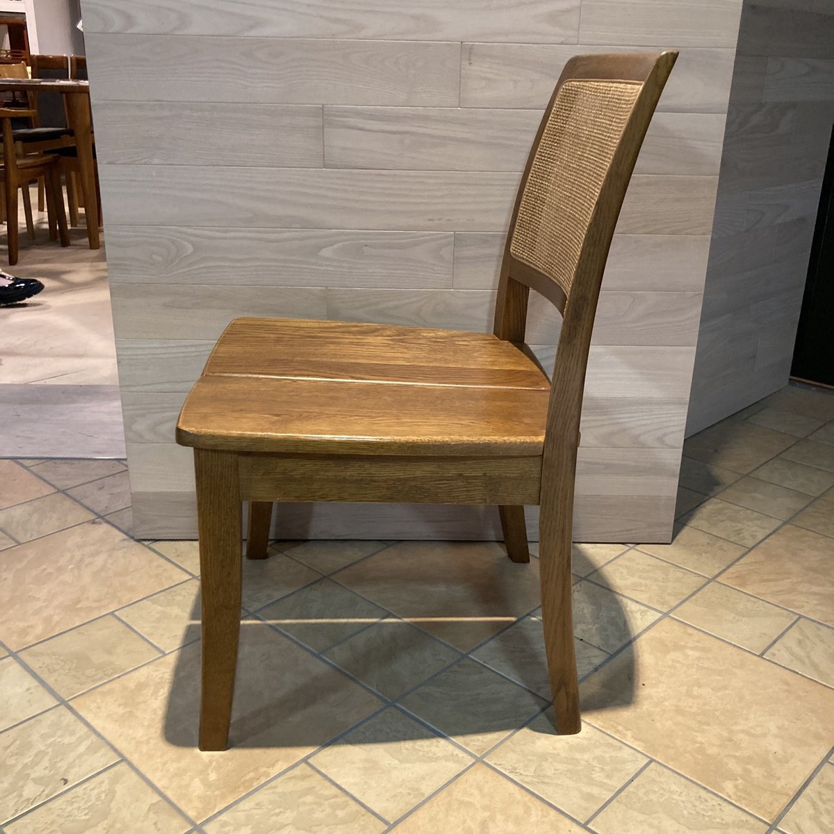 1541 浜本工芸 / 籐張りダイニングチェア 全2脚 | 家具の富士 
