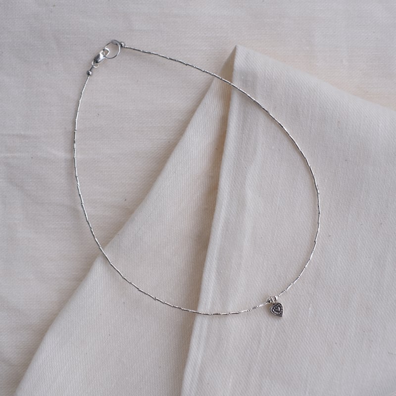 カレンシルバーのtiny heartチョーカー III | mybracelet ONLINE