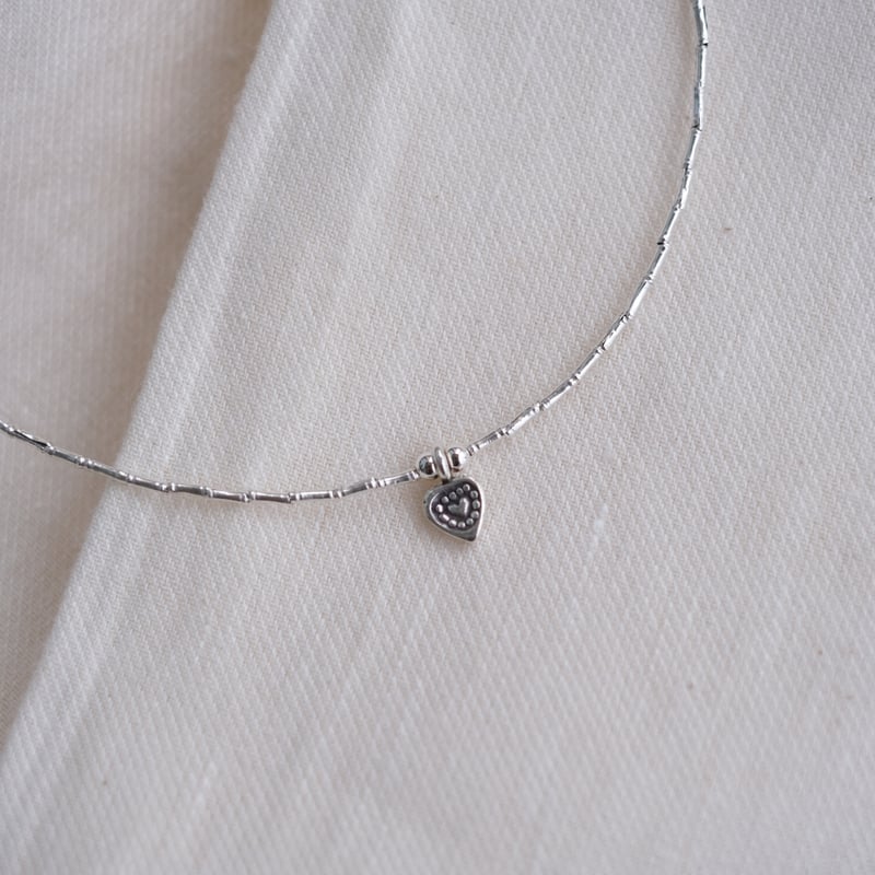 カレンシルバーのtiny heartチョーカー III | mybracelet ONLINE