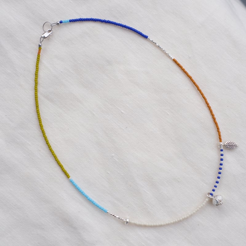 カラフルビーズとカレンシルバーのネックレス plant | mybracelet