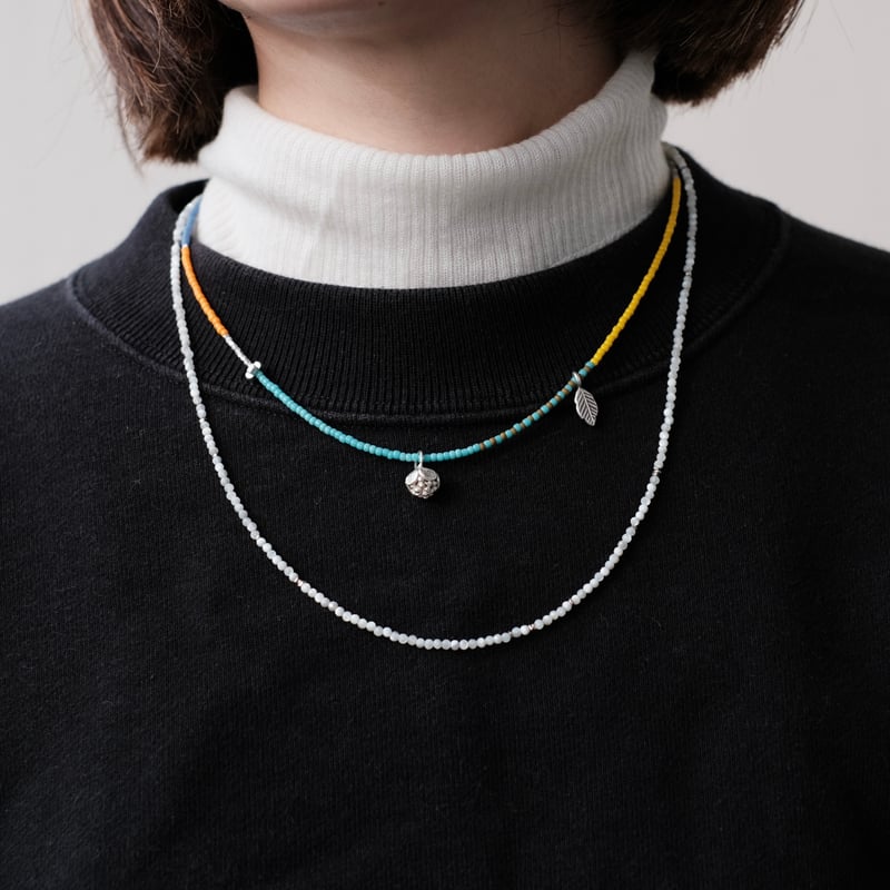 カレンシルバー　波線カーブビーズのペンダントとピアス カラフルビーズとカレンシルバーのネックレス plant | mybracelet