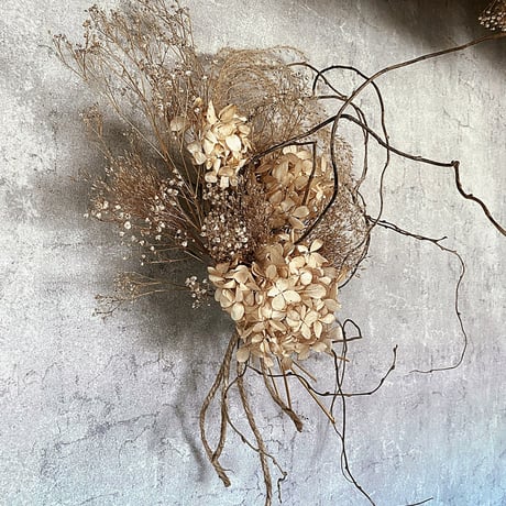 【柳の壁飾り】紫陽花と霞草と…