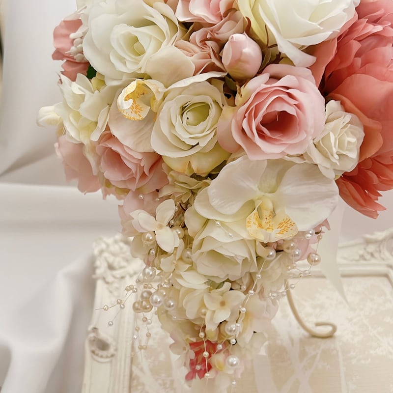 ティアドロップブーケ/セミオーダー/アーティフィシャルフラワー  