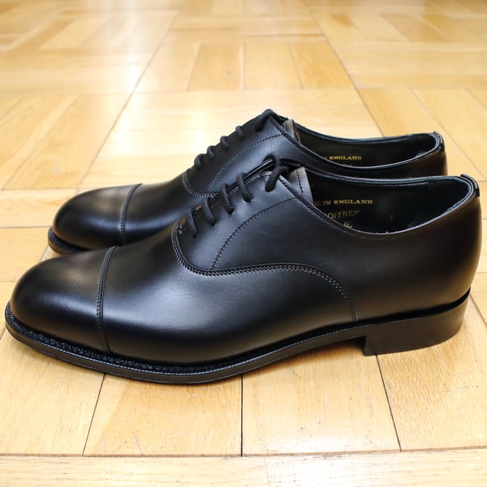 未使用 チーニー ストレートチップ CHEANEY GEOFFREY UK8 未使用 チーニー ストレートチップ CHEANEY GEOFFREY UK8 - メルカリ