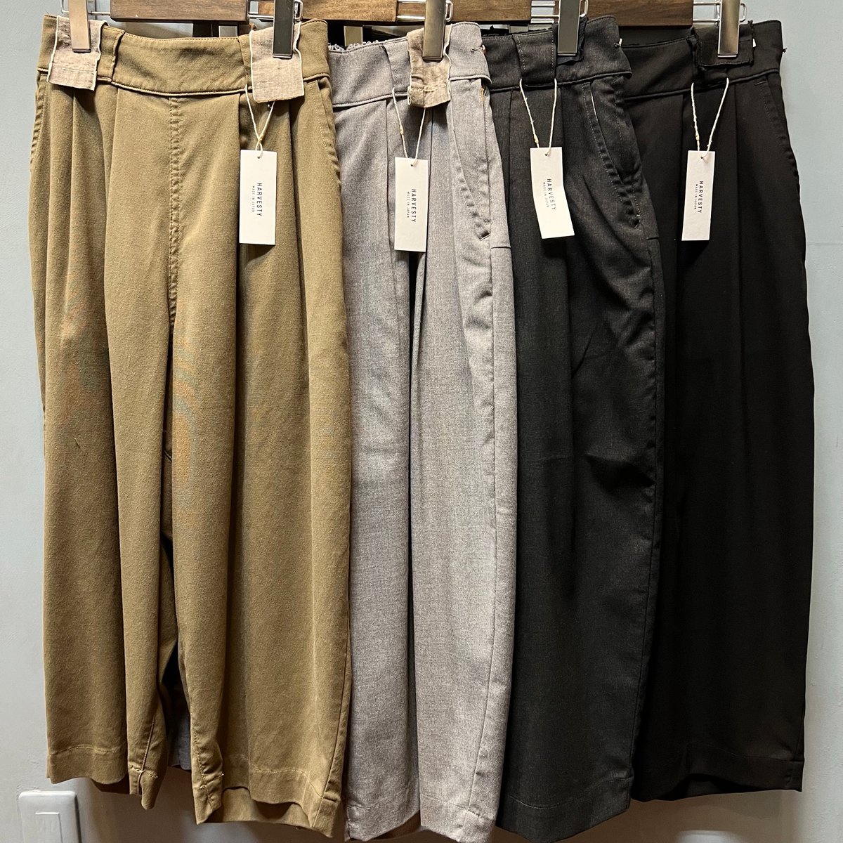 HARVESTY ハーベスティ ［ワイドエッグクロップドパンツ］ | Bless