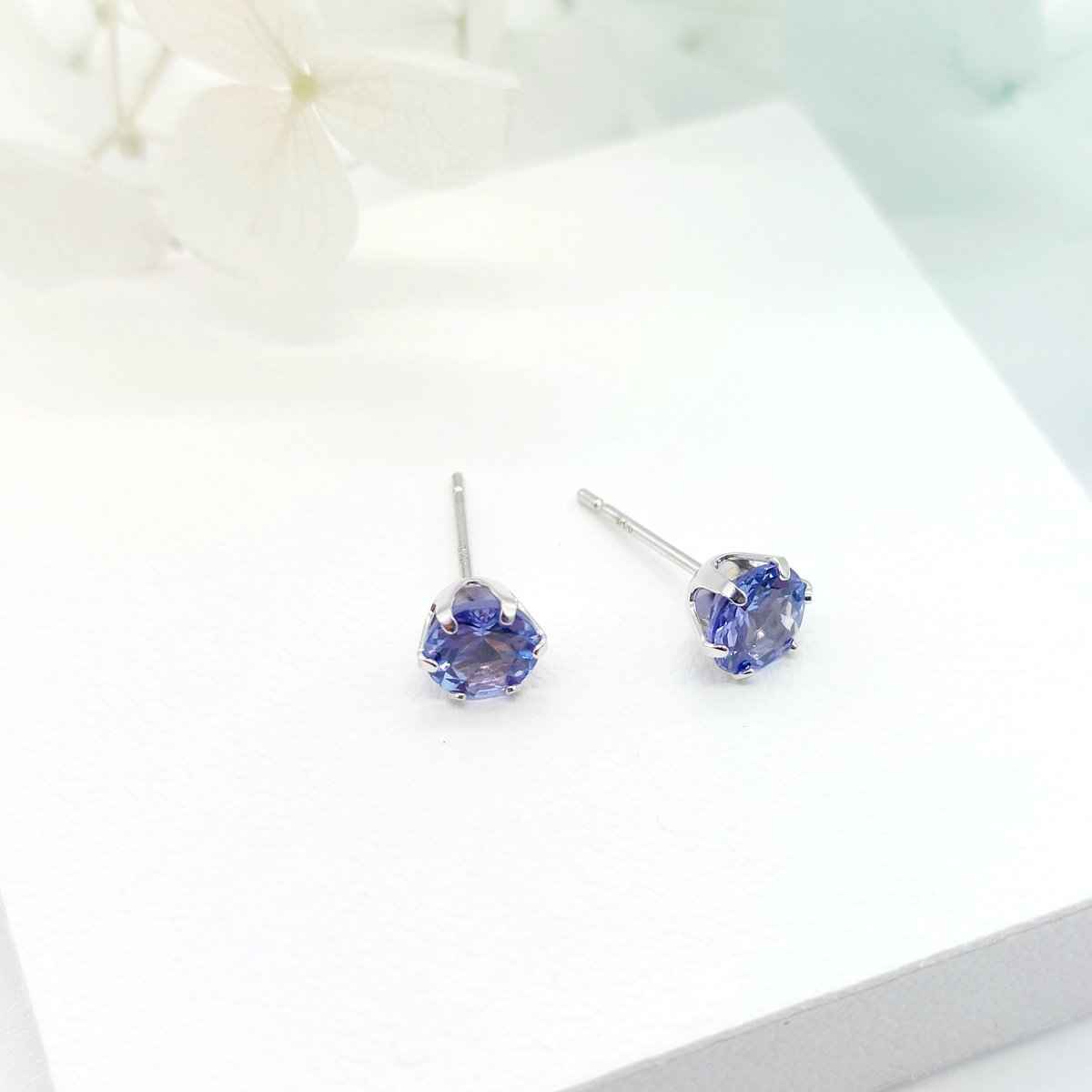 タンザナイトピアス | harmona.jewelry