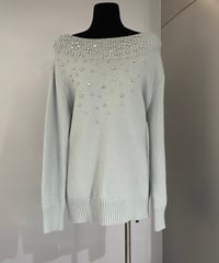 ペールブルー ビジューオフショルダーニット