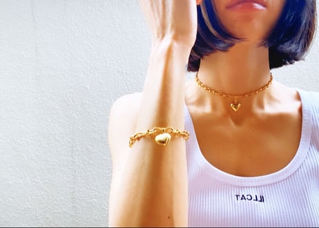 Heart motif necklace
