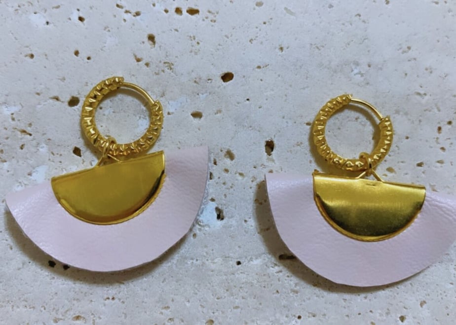 6504625429196f12e345e91d