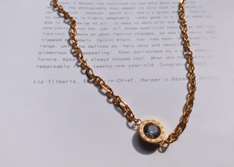 uno* long necklace