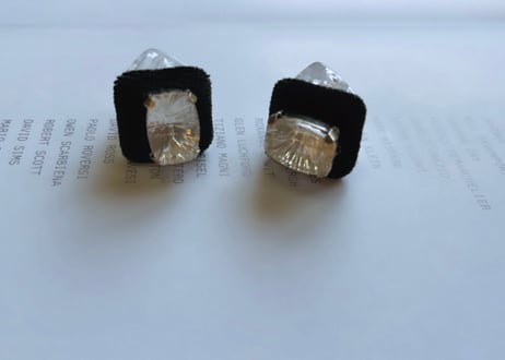 BLACK LOVE pierce
