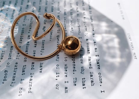 Design ear cuff