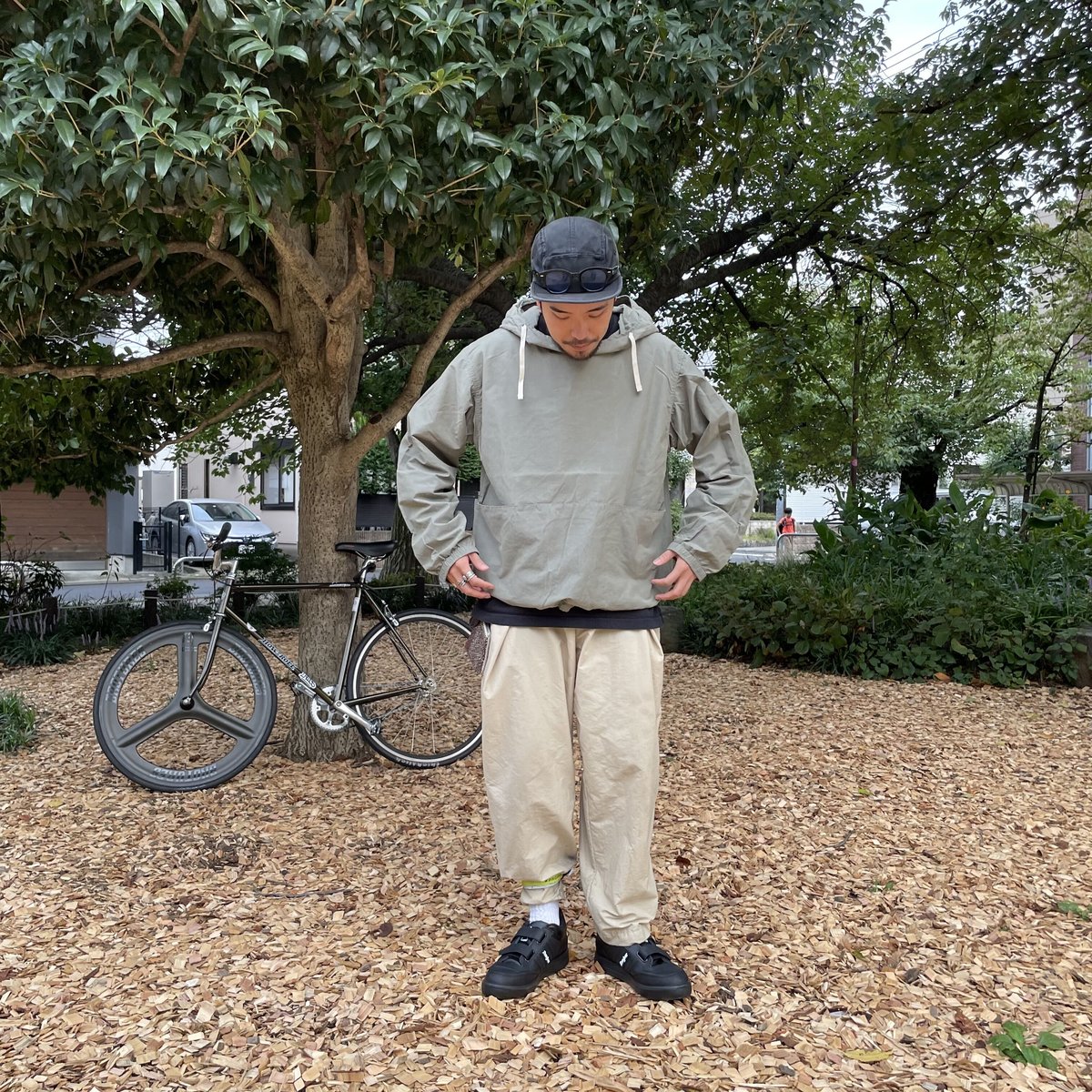 garage green works''NC WAX FLOWER POCKET SMOCK'