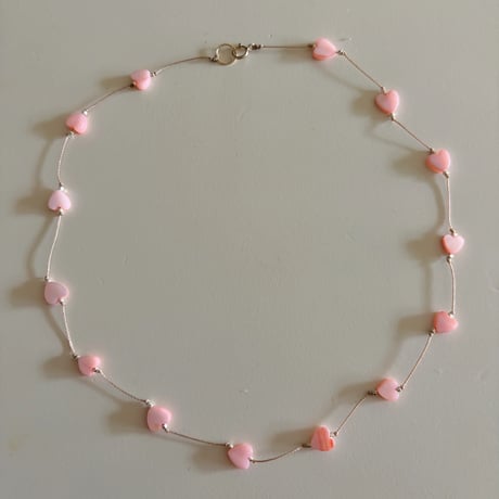 Heart shell cord necklace