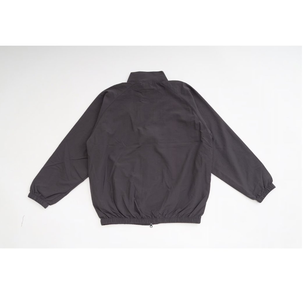 Chill ブラック ナイロンジャケット