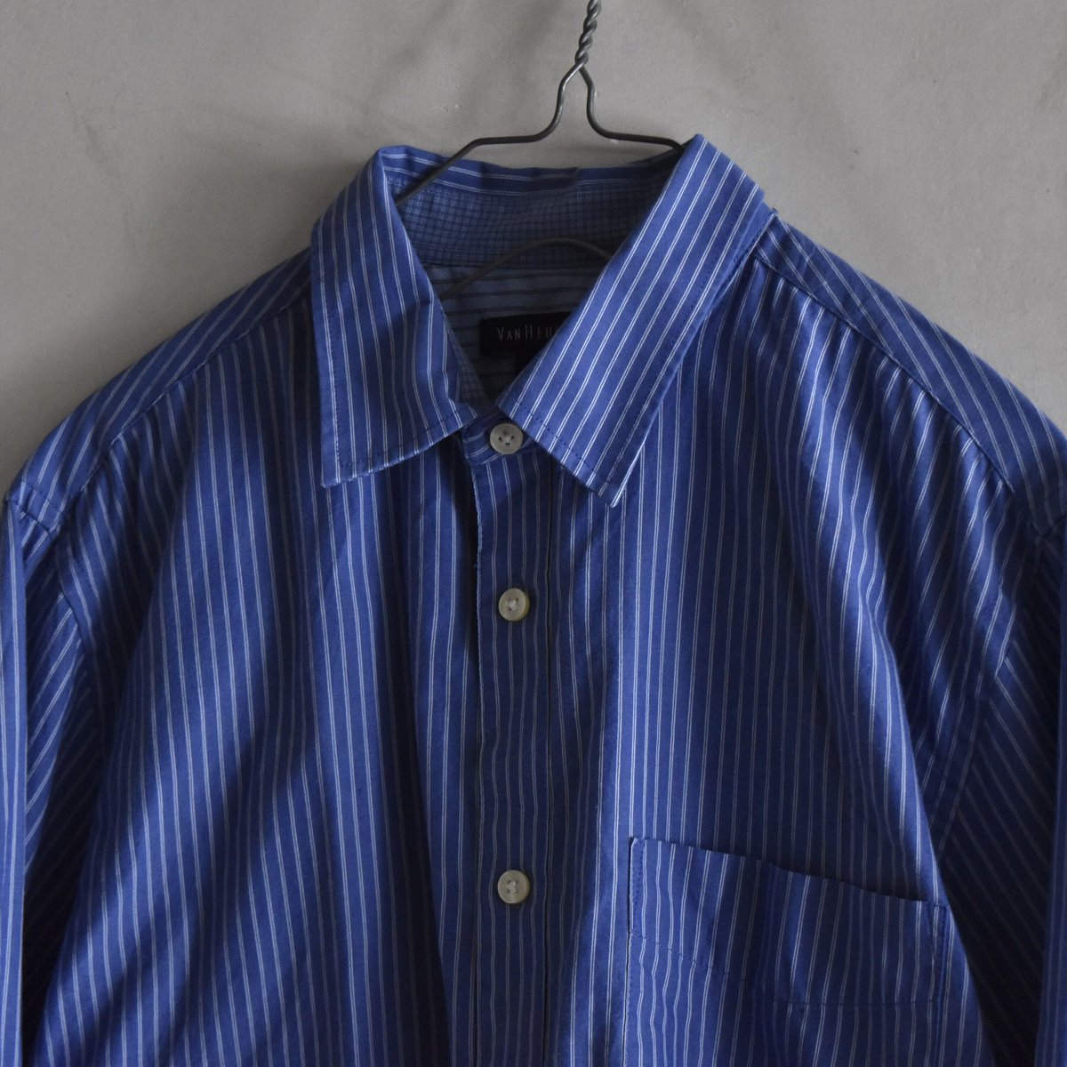 VAN HEUSEN（ヴァンヒューセン） ストライプシャツ | 花瓶 / KABIN