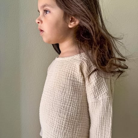 【THE SIMPLE FOLK】 The Button Back Top