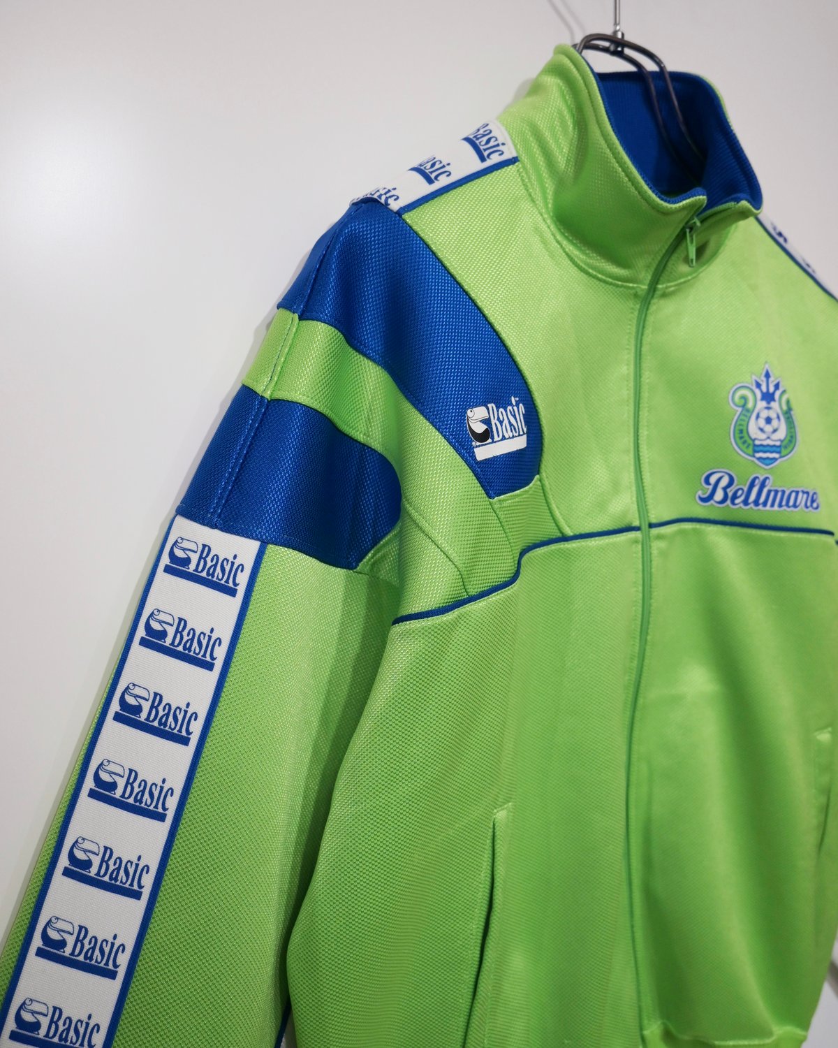 湘南ベルマーレ（ベルマーレ平塚）トラックジャケット Basic | ANREAL