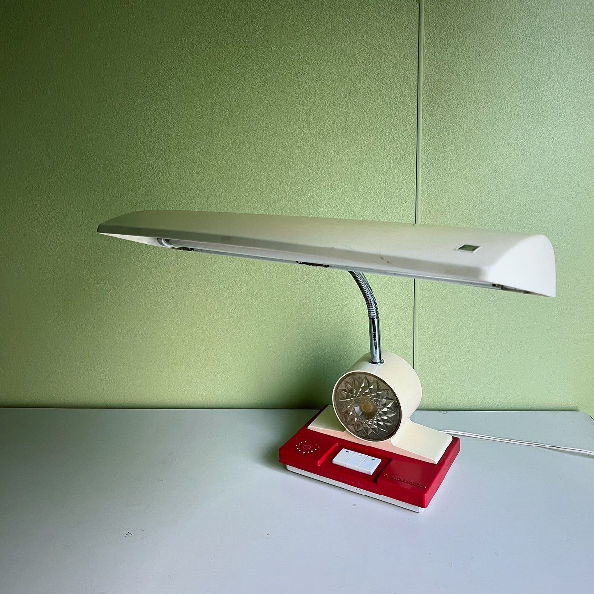 Japanese vintage light | Thrift shop Shiya Shica
