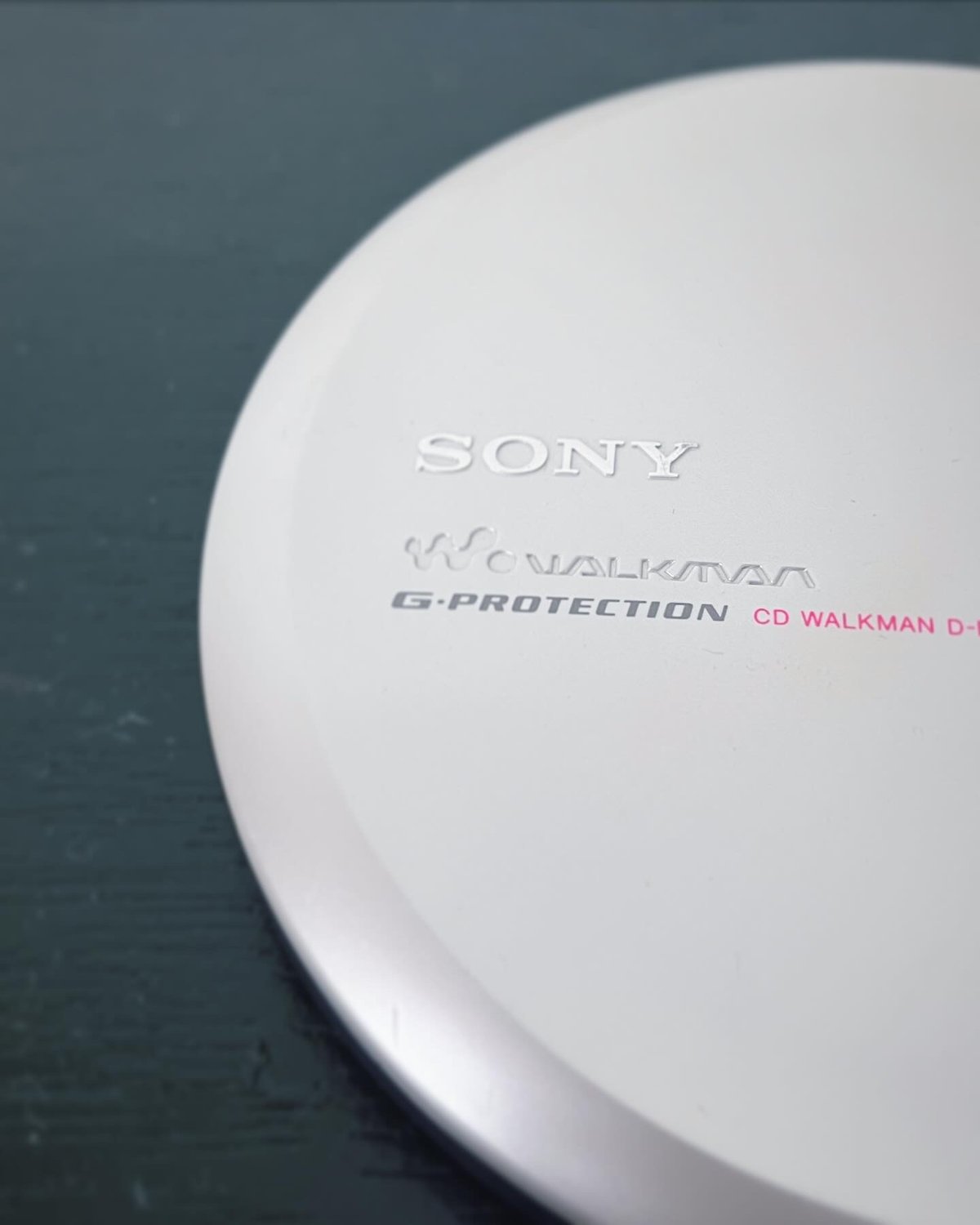 CD WALKMAN G- PROTECTION | Thrift shop Shiya Sh