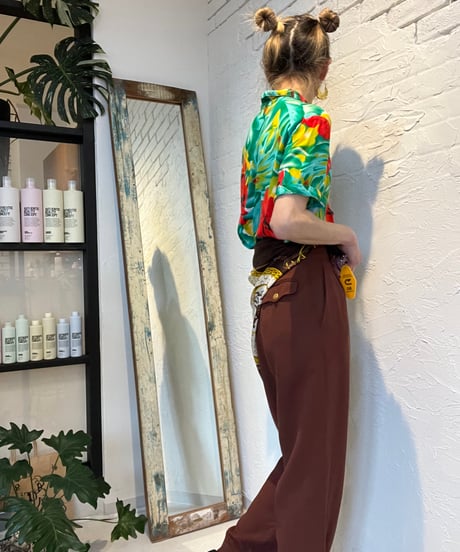 ボタンがぷっくりアロハシャツ