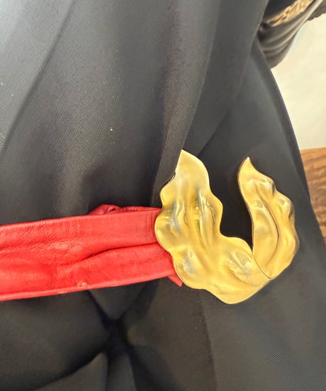 vintage rétro gold buckle ＆red belt