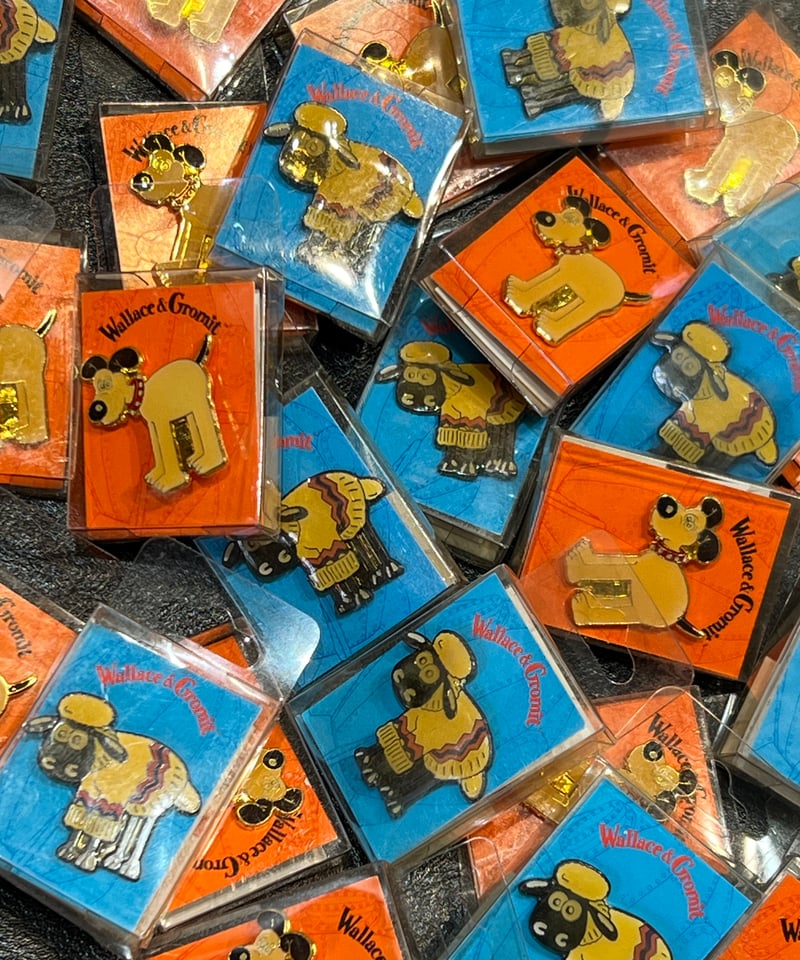 ひつじのショーンとピッツァーのピンバッジ | Hooray!!!