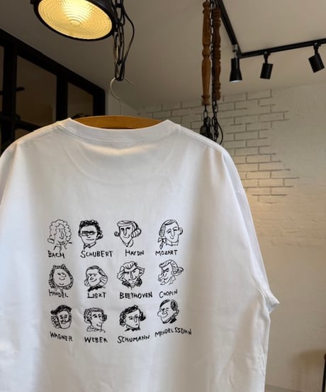 【しゅー撮影時着用のため特別価格】新品の t-shirts『Music🎶』