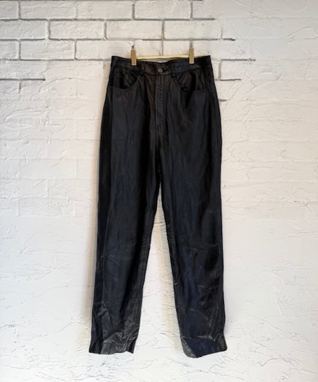 やわらかleather pants