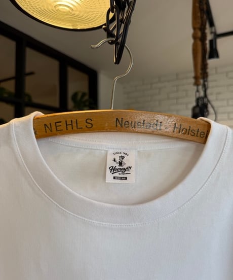 【しゅー撮影時着用のため特別価格】新品の t-shirts『HONEY🍯』Lサイズ