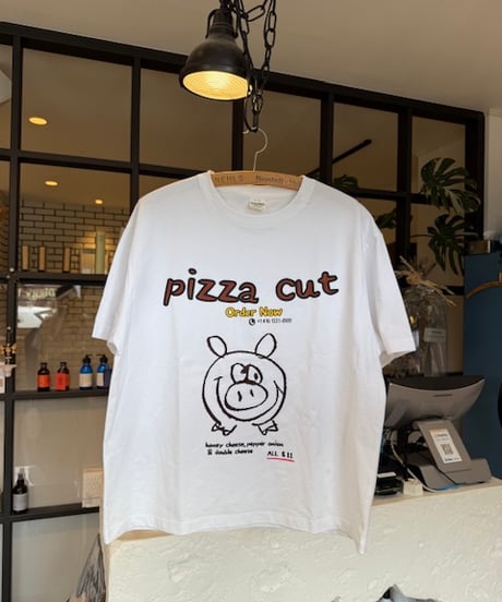 【しゅー撮影時着用のため特別価格】新品の t-shirts 『🐷』Sサイズ