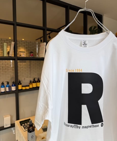【しゅー撮影時着用のため特別価格】新品の t-shirts 『R🌹』Lサイズ