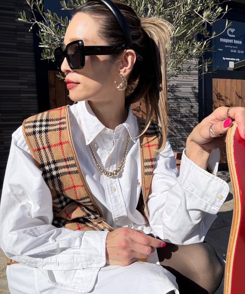 ゴールドカーブデザインピアス（ルビー） ed-hj136.jpg