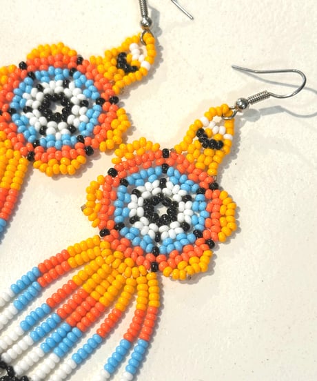 Artisan beads pierceお花とフリンジ