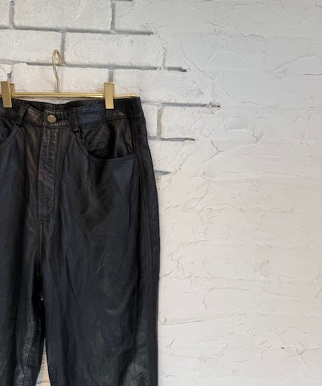 やわらかleather pants