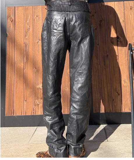 やわらかleather pants