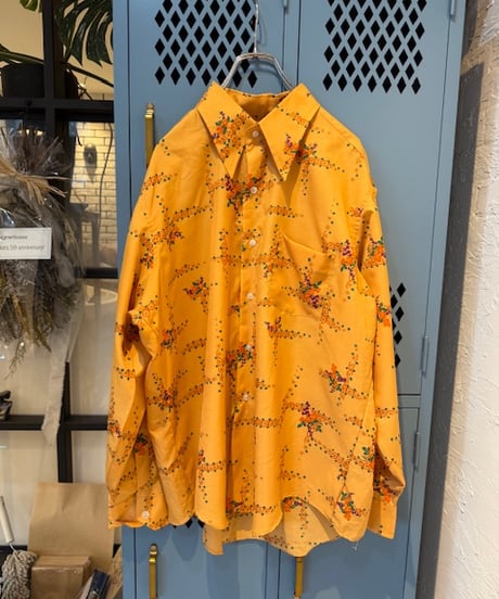 VAN HEUSEN shirts