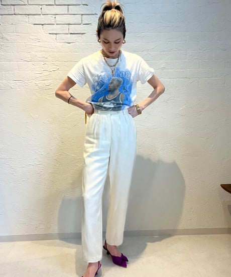 white pants