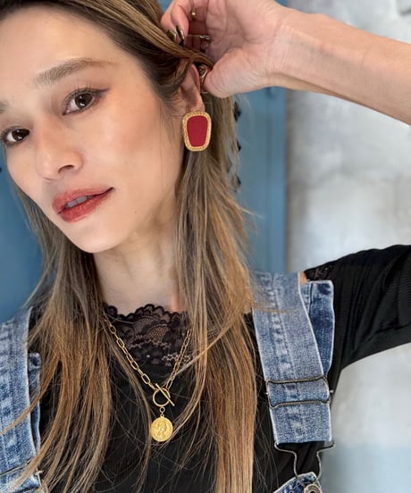 yellow goldとred のvintage earring