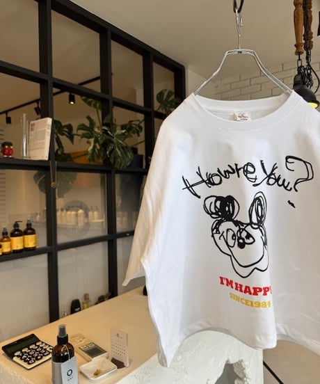 【しゅー撮影時着用のため特別価格】新品の t-shirts 『How're you?』短丈Mサイズ