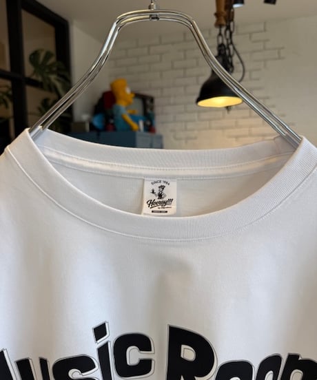 【しゅー撮影時着用のため特別価格】新品の t-shirts『Music🎶』